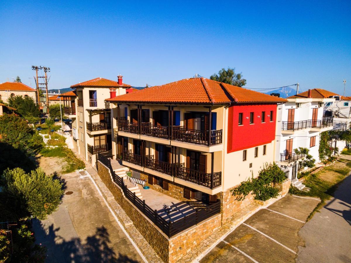 Helianthus Guesthouse Amoliani Exterior foto