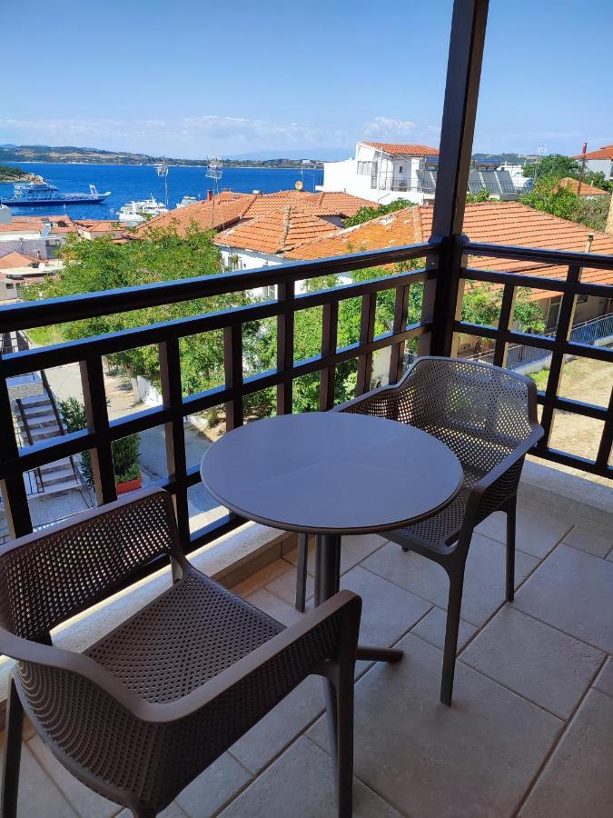 Helianthus Guesthouse Amoliani Exterior foto