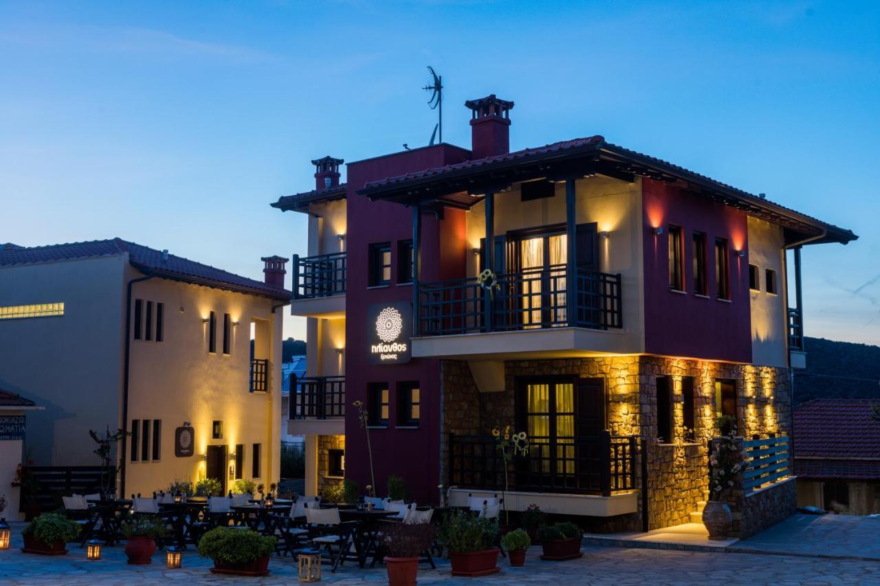 Helianthus Guesthouse Amoliani Exterior foto