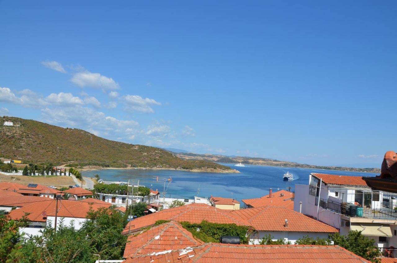Helianthus Guesthouse Amoliani Exterior foto