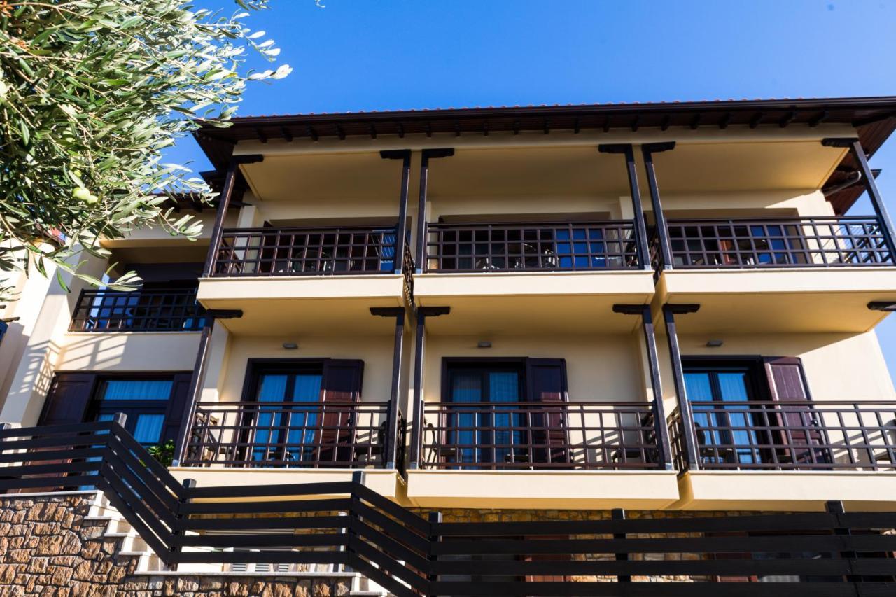 Helianthus Guesthouse Amoliani Exterior foto